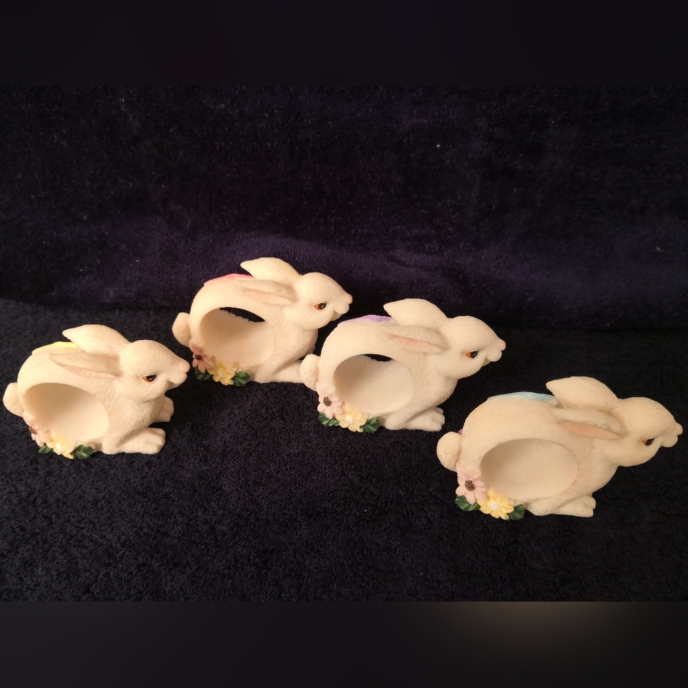 SALE Gorgeous Resin Bunny Napkin Rings - Picture 8 of 9